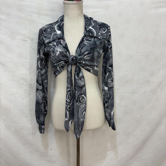 Tops - Vtg 90s/y2k cropped rose print cropped front tie blouse sz medium